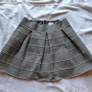 Petit Gàteau Stretch Pull-on Skirt Size Large